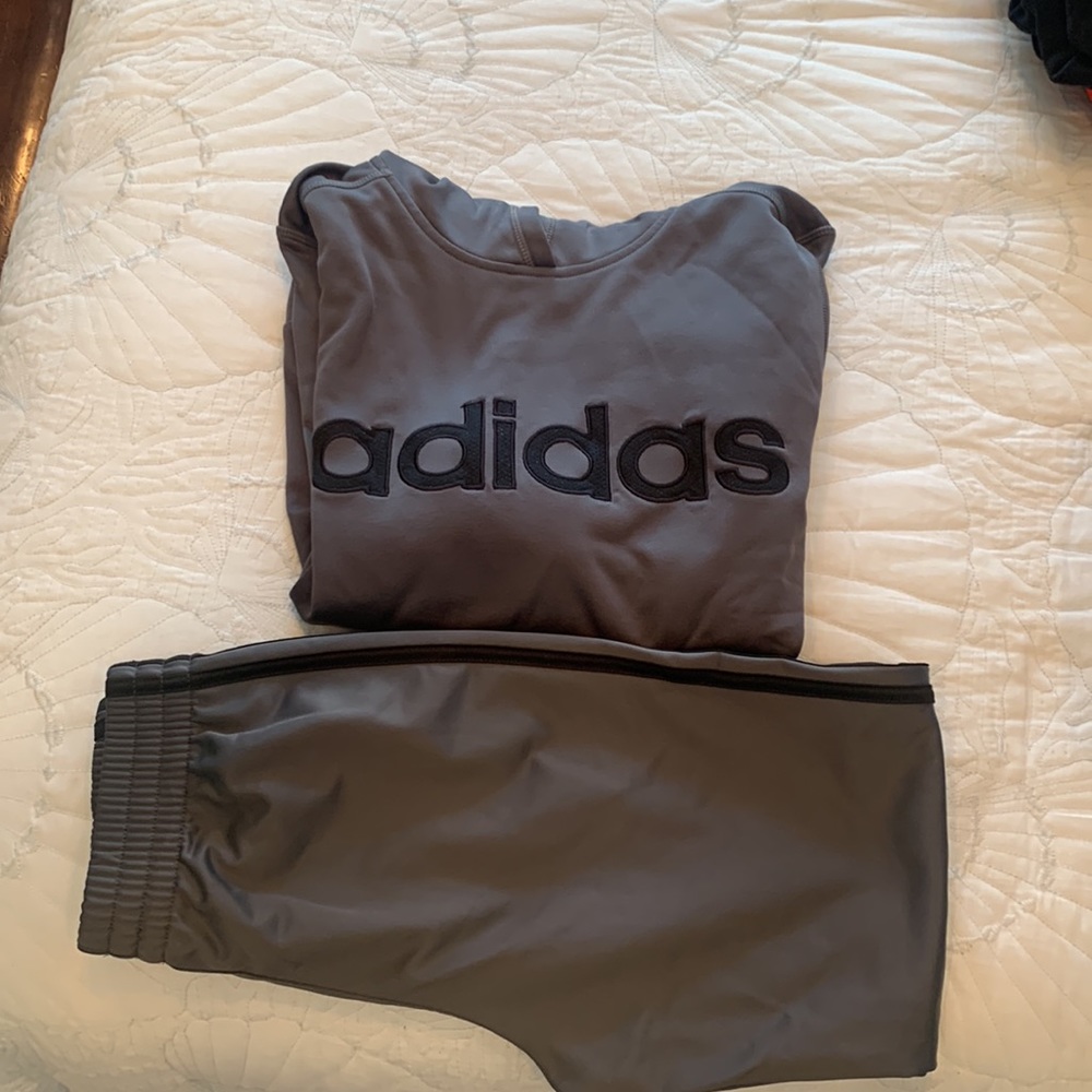 Boys Adidas Gray Outfit